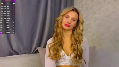 Snapshot of desireeclipse chatting on 11/17/25, 06:08 Willow online show from 11/17/25, 06:08