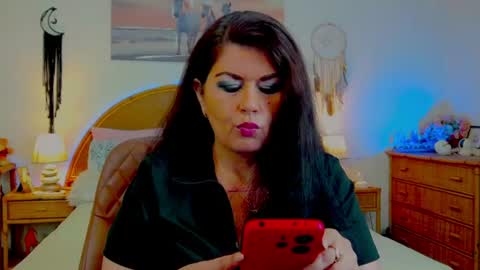 HellenMoon online show from 07/24/26, 09:18