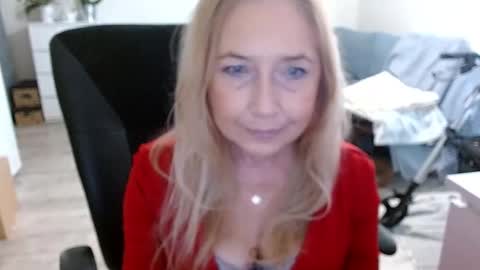 Snapshot of desiresofia chatting on 12/02/24, 07:47 S O F I A online show from 12/02/24, 07:47