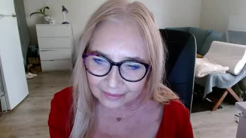 Snapshot of desiresofia chatting on 02/03/25, 03:17 S O F I A online show from 02/03/25, 03:17