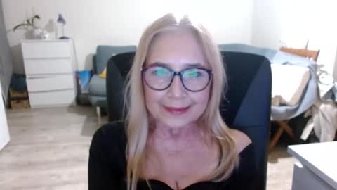 Snapshot of desiresofia chatting on 02/09/25, 06:16 S O F I A online show from 02/09/25, 06:16