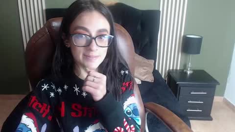 Snapshot of desiring__angel chatting on 12/04/24, 09:07 Desiring Angel online show from 12/04/24, 09:07