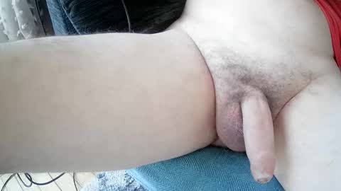 Snapshot of desmoi chatting on 10/28/25, 02:20 desmoi online show from 10/28/25, 02:20