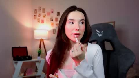 Maya online show from 01/16/26, 04:49