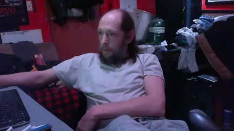 Snapshot of desolation2012 chatting on 01/26/25, 07:10 desolation2012 online show from 01/26/25, 07:10