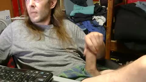 Snapshot of desolation2012 chatting on 05/30/26, 04:53 desolation2012 online show from 05/30/26, 04:53