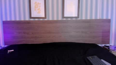 Snapshot of destello_xxx chatting on 06/01/26, 05:47 Destello online show from 06/01/26, 05:47