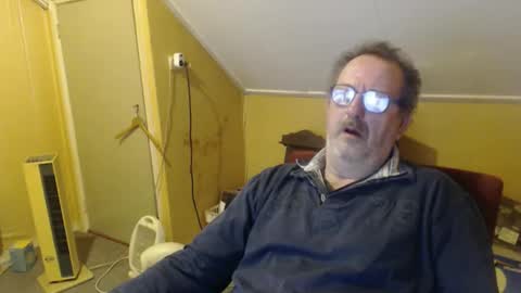 destelp online show from 03/04/26, 02:45