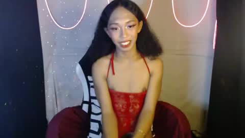 Snapshot of destinedprincess_xx chatting on 04/13/26, 05:18 jenny online show from 04/13/26, 05:18