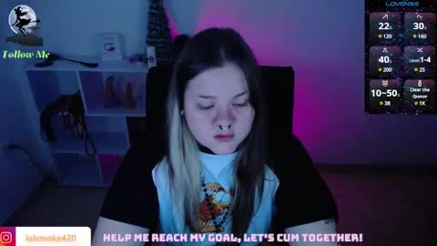 Snapshot of destroyall420 chatting on 12/31/24, 06:27 Lola Bdsm and fries online show from 12/31/24, 06:27