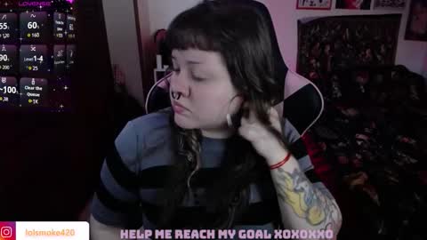 Snapshot of destroyall420 chatting on 10/26/25, 07:42 Lola Bdsm and fries online show from 10/26/25, 07:42