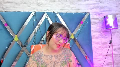 Deva Blue online show from 12/11/24, 08:04