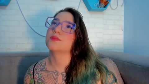 Deva Blue online show from 03/04/25, 03:33