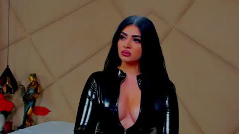 Devasha online show from 12/17/24, 12:00