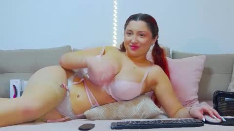 AlexaMills online show from 02/13/25, 03:35