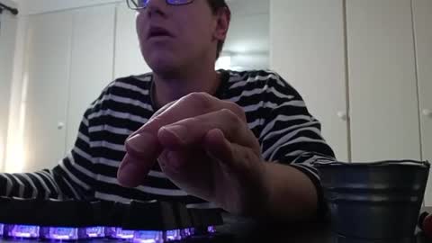 devil online show from 07/29/26, 02:15