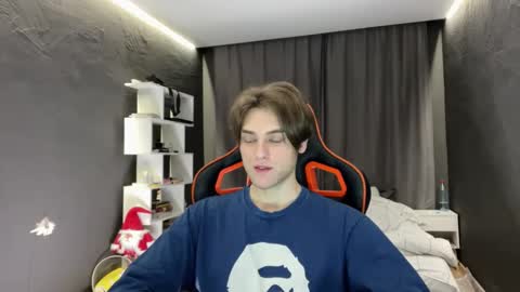 devilnut1 online show from 11/19/25, 05:51