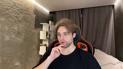 devilnut1 online show from 03/19/26, 06:39