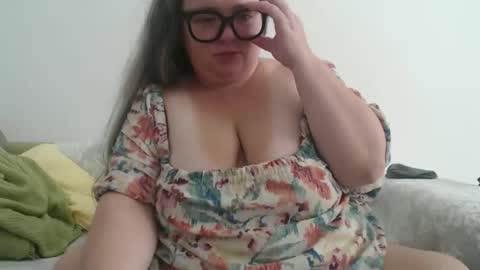 Snapshot of devilschick chatting on 10/29/25, 10:50 DevilsChick -- OF online show from 10/29/25, 10:50