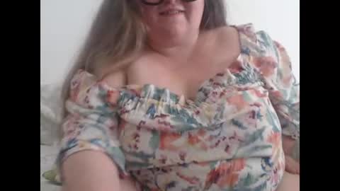 Snapshot of devilschick chatting on 06/24/26, 12:37 DevilsChick -- OF online show from 06/24/26, 12:37