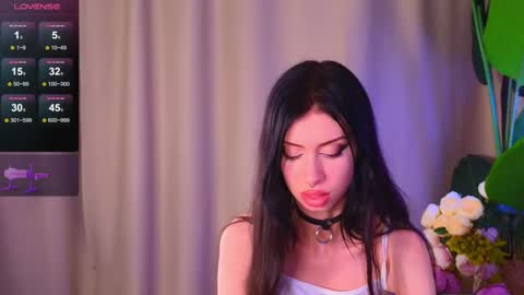 Snapshot of devilss_toy chatting on 12/13/24, 05:54 CIBELLE online show from 12/13/24, 05:54