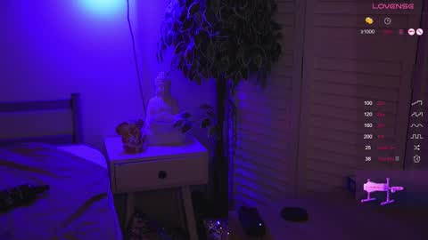 Snapshot of devilss_toy chatting on 03/12/25, 06:00 CIBELLE online show from 03/12/25, 06:00