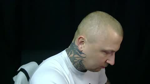 Lucian online show from 04/19/26, 07:51