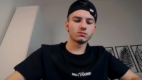 devin_ho online show from 02/19/25, 09:14