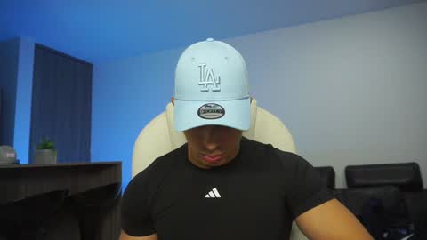 Devin Hunter online show from 12/05/24, 10:33