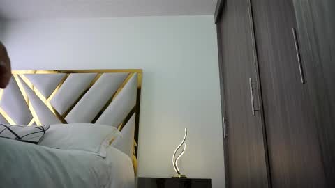 Devin Hunter online show from 02/14/25, 07:54