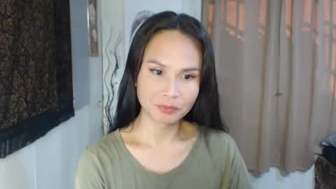 Snapshot of devine_g chatting on 12/04/24, 12:08 Igat online show from 12/04/24, 12:08