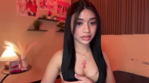 Devine Greyson online show from 10/19/25, 09:54