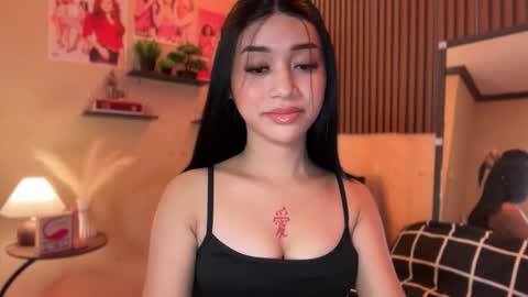 Devine Greyson online show from 11/18/25, 07:51