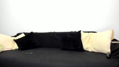 Snapshot of devinesex chatting on 03/26/26, 06:52 Misha online show from 03/26/26, 06:52