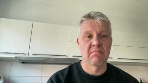 Devon online show from 09/29/25, 02:00