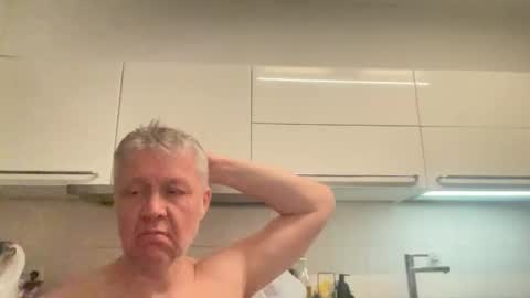 Snapshot of devon_nite chatting on 12/21/25, 01:57 Devon online show from 12/21/25, 01:57