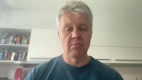 Snapshot of devon_nite chatting on 06/10/26, 01:10 Devon online show from 06/10/26, 01:10
