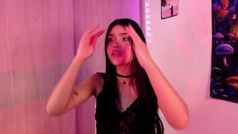 Sara 3 online show from 11/27/25, 07:05