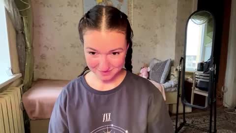 Snapshot of devpip chatting on 11/08/25, 09:09 Pippi online show from 11/08/25, 09:09