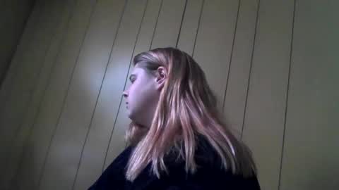 Snapshot of devykitten2018 chatting on 01/22/25, 08:59 devykitten online show from 01/22/25, 08:59