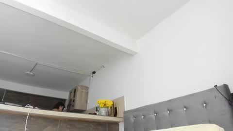 thumb up me please its important online show from 10/29/25, 09:55