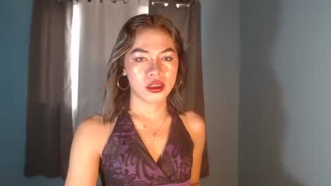 Snapshot of dexie121698 chatting on 01/25/25, 01:43 dexie121698 online show from 01/25/25, 01:43