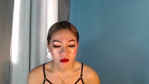 Snapshot of dexie121698 chatting on 02/05/25, 05:20 dexie121698 online show from 02/05/25, 05:20