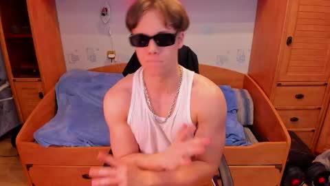 Dexter online show from 05/16/26, 07:01