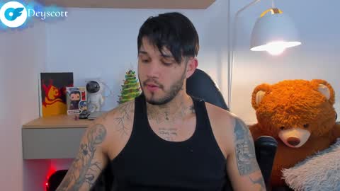 Snapshot of deymon_scott chatting on 12/15/24, 01:35 JULIAN online show from 12/15/24, 01:35