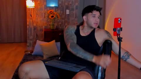 Snapshot of deymon_scott chatting on 09/16/25, 12:22 JULIAN online show from 09/16/25, 12:22