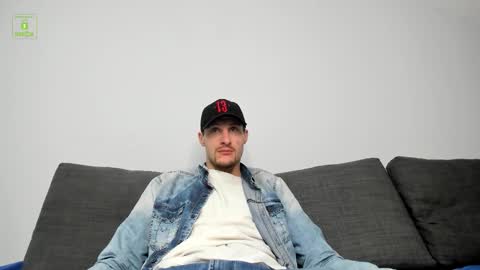 Snapshot of deymond_russo chatting on 02/22/26, 05:22 deymond_russo online show from 02/22/26, 05:22