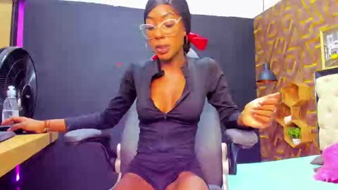 Snapshot of deyy_madisson chatting on 01/08/25, 07:45 Madisson online show from 01/08/25, 07:45