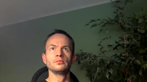 dezibel83 online show from 12/08/24, 10:47