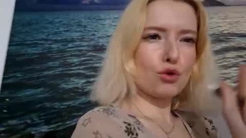 Snapshot of dgesika254182 chatting on 01/26/25, 05:34 dgesika254182 online show from 01/26/25, 05:34